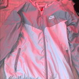 nike windbreaker